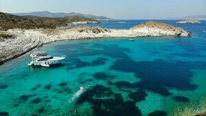Cyclades Yacht Charter